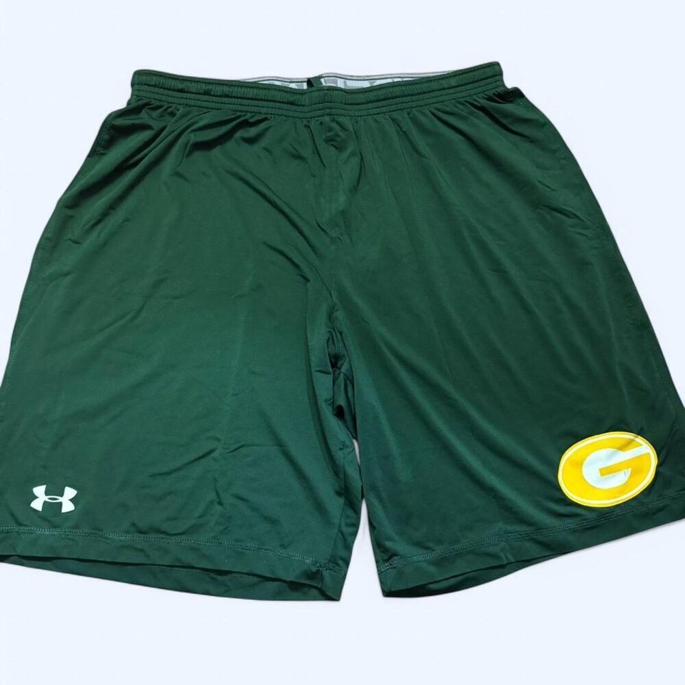 Green under armour green bay shorts